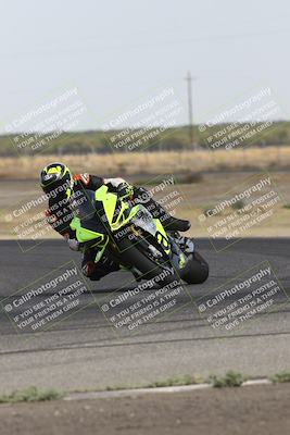 media/Sep-07-2024-Pacific Track Time (Sat) [[9bb89f5e83]]/A group/Phone Wall Paper 1000am/